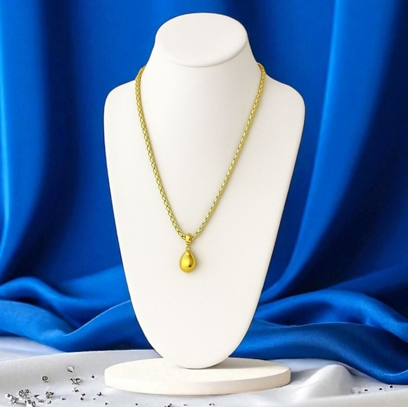 ποΈ Modern Luxe 18K Gold Plated Teardrop Pendant Necklace Trendy Minimalist Chic - Picture 3 of 12